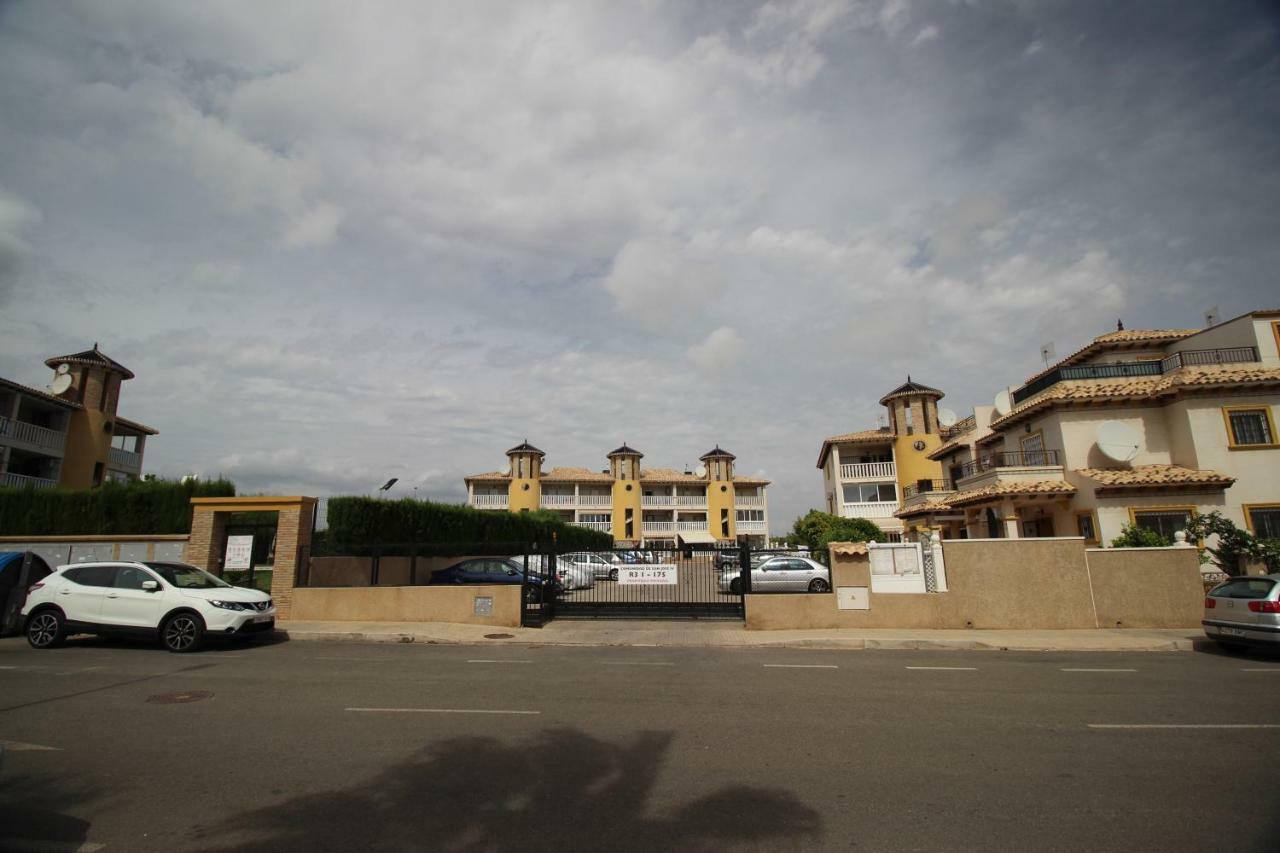 Best House Rubi Orihuela Exterior foto